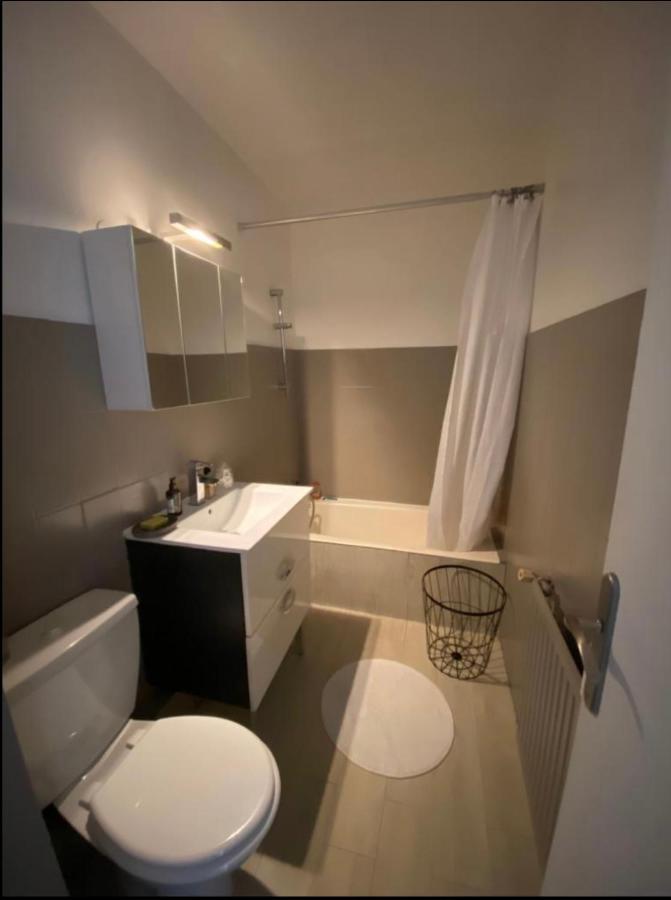 Ferienwohnung Joli Studio Avec Terrasse Nizza Exterior foto